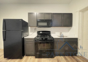 109 Hutton St, Unit #4E, Jersey City, New Jersey 07307, 1 Bedroom Bedrooms, ,1 BathroomBathrooms,Apartment,For Rent,Hutton,2019