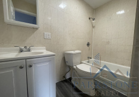 649 39th St, Unit #32E, Union City, New Jersey 07087, 2 Bedrooms Bedrooms, ,1 BathroomBathrooms,Apartment,For Rent,39th,2684