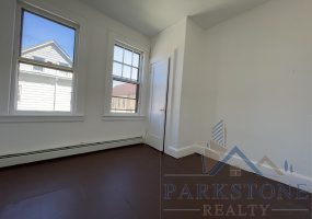 408 10th Ave, Unit #4E, Paterson, New Jersey 07514, 3 Bedrooms Bedrooms, ,1 BathroomBathrooms,Apartment,For Rent,10th,2699