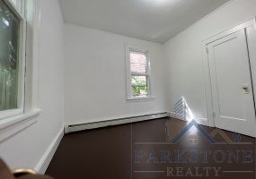 408 10th Ave, Unit #4E, Paterson, New Jersey 07514, 3 Bedrooms Bedrooms, ,1 BathroomBathrooms,Apartment,For Rent,10th,2699