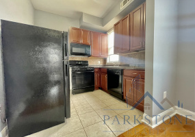 510 40th St, Unit #32E, Union City, New Jersey 07087, 1 Bedroom Bedrooms, ,1 BathroomBathrooms,Apartment,For Rent,40th,2757