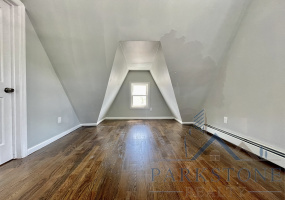 127 Arlington Ave, Unit #2E, Jersey City, New Jersey 07305, 4 Bedrooms Bedrooms, ,1 BathroomBathrooms,Apartment,For Rent,Arlington,2887