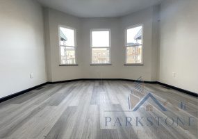 82 Orient Ave, Unit #1E, Jersey City, New Jersey 07305, 4 Bedrooms Bedrooms, ,1 BathroomBathrooms,Apartment,For Rent,Orient,3230