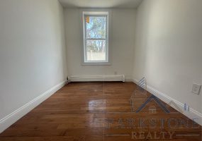 25-27 East 17 Street, Unit #4E, Bayonne, New Jersey 07002, 2 Bedrooms Bedrooms, ,1 BathroomBathrooms,Apartment,For Rent,East 17,3238