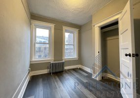 104 Romaine Ave, Unit #8E, Jersey City, New Jersey 07306, 2 Bedrooms Bedrooms, ,1 BathroomBathrooms,Apartment,For Rent,Romaine,3637