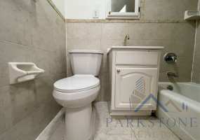 25 E 17th Street, Unit #8E, Bayonne, New Jersey 07002, 2 Bedrooms Bedrooms, ,1 BathroomBathrooms,Apartment,For Rent,E 17th,3695