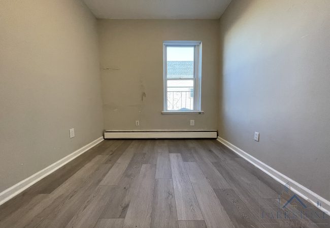 1088 Ave C, Unit #1E, Bayonne, New Jersey 07002, 2 Bedrooms Bedrooms, ,1 BathroomBathrooms,Apartment,For Rent,Ave C,3717