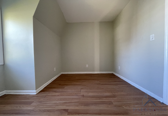 369 S 9th Street, Unit #3E, Newark, New Jersey 07103, 2 Bedrooms Bedrooms, ,1 BathroomBathrooms,Apartment,For Rent,S 9th,3724