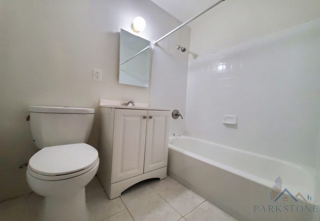 3 Catherine Ct, Unit #12E, Jersey City, New Jersey 07305, 2 Bedrooms Bedrooms, ,1 BathroomBathrooms,Apartment,For Rent,Catherine,3923