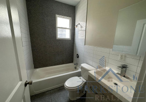 327 S 19th Street, Unit #3E, Newark, New Jersey 07103, 4 Bedrooms Bedrooms, ,2 BathroomsBathrooms,Apartment,For Rent,S 19th ,4455