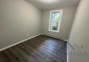 690 S 18th Street, Unit #1E, Newark, New Jersey 07103, 3 Bedrooms Bedrooms, ,1 BathroomBathrooms,Apartment,For Rent,S 18th,4467