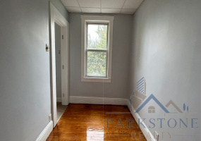 46 E 22nd St, Unit #3E, Bayonne, New Jersey 07002, 2 Bedrooms Bedrooms, ,1 BathroomBathrooms,Apartment,For Rent,E 22nd,5300