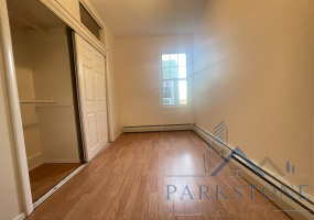 7 Story Ct, Unit #4E, Bayonne, New Jersey 07002, 2 Bedrooms Bedrooms, ,1 BathroomBathrooms,Apartment,For Rent,Story,5523