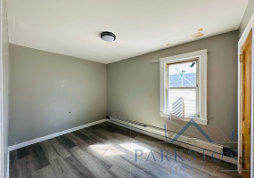 68 W 15th Street, Unit #3E, Bayonne, New Jersey 07002, 2 Bedrooms Bedrooms, ,1 BathroomBathrooms,Apartment,For Rent,W 15th,5596
