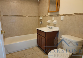 15 Gifford Ave, Unit #B30E, Jersey City, New Jersey 07304, ,1 BathroomBathrooms,Apartment,For Rent,Gifford,5711
