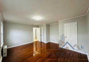 372 Central Ave, Unit #R4E, East Orange, New Jersey 07050, 1 Bedroom Bedrooms, ,1 BathroomBathrooms,Apartment,For Rent,Central,5747