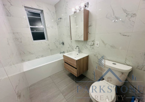 393 Central Ave, Unit #4E, Jersey City, New Jersey 07307, 1 Bedroom Bedrooms, ,1 BathroomBathrooms,Apartment,For Rent,Central,5770