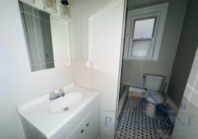 237 Fowler Ave, Unit #4E, Jersey City, New Jersey 07305, 2 Bedrooms Bedrooms, ,1 BathroomBathrooms,Apartment,For Rent,Fowler,5781