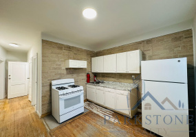 136 Myrtle Ave, Unit #1E, Jersey City, New Jersey 07305, 4 Bedrooms Bedrooms, ,1 BathroomBathrooms,Apartment,For Rent,Myrtle,5790
