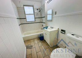 129 Van Nostrand Ave, Unit #26E, Jersey City, New Jersey 07305, 3 Bedrooms Bedrooms, ,1 BathroomBathrooms,Apartment,For Rent,Van Nostrand,5792