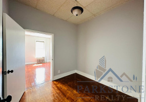 487 Central Ave, Unit #3E, Jersey City, New Jersey 07307, 1 Bedroom Bedrooms, ,1 BathroomBathrooms,Apartment,For Rent,Central,5801